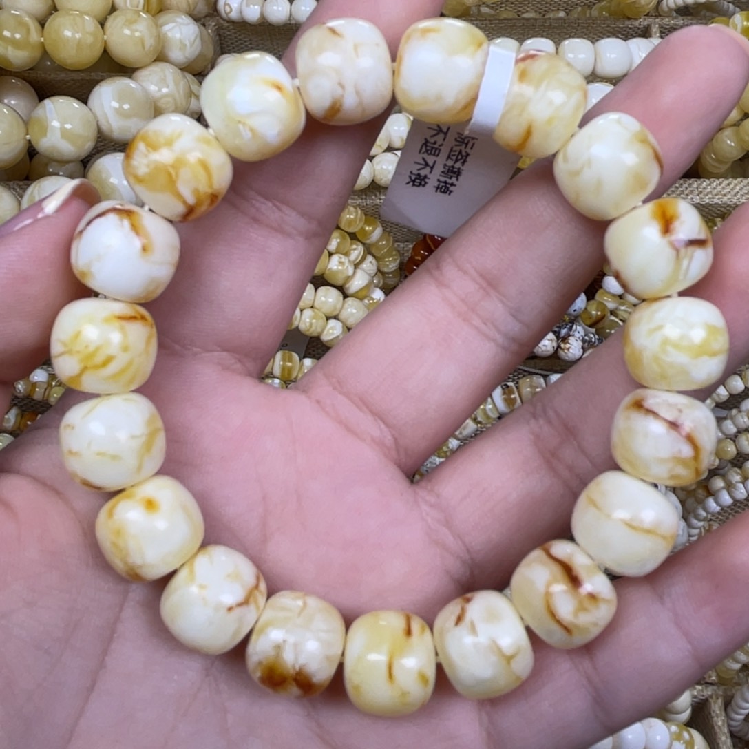 手绳琥珀未镶嵌12m