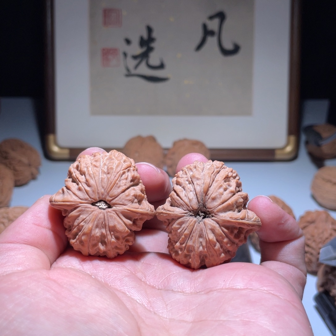 吊坠文玩核桃血麒麟