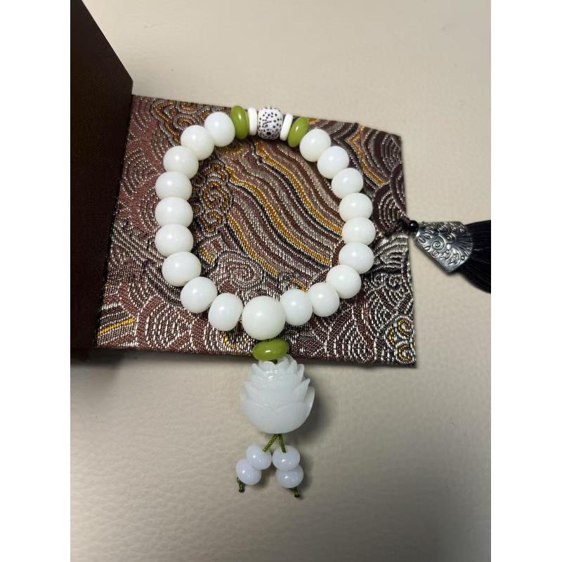 324-白玉菩提精品手串（无礼盒）