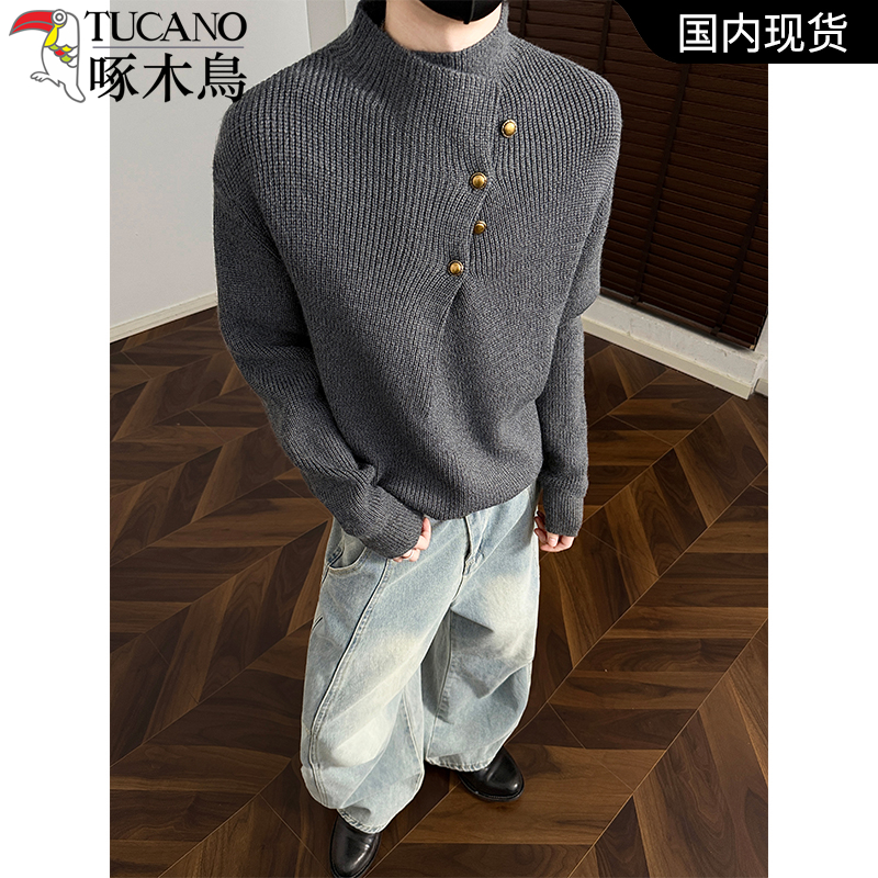 啄木鸟斜纽扣设计针织衫冬季复古慵懒风半高领加厚毛衣休闲百搭男