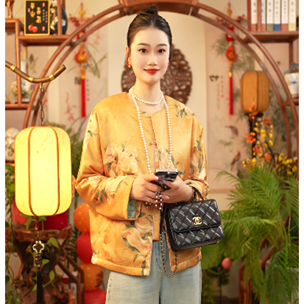 【董小姐-春之韵】2025早春新款真丝提花香云纱蚕丝棉服外套女