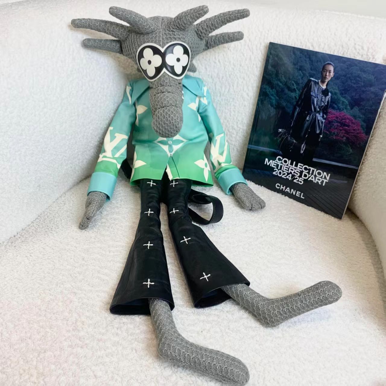 99新 LouisVuitton/路易威登 壹臻/21年限量玩具公仔包 73436669