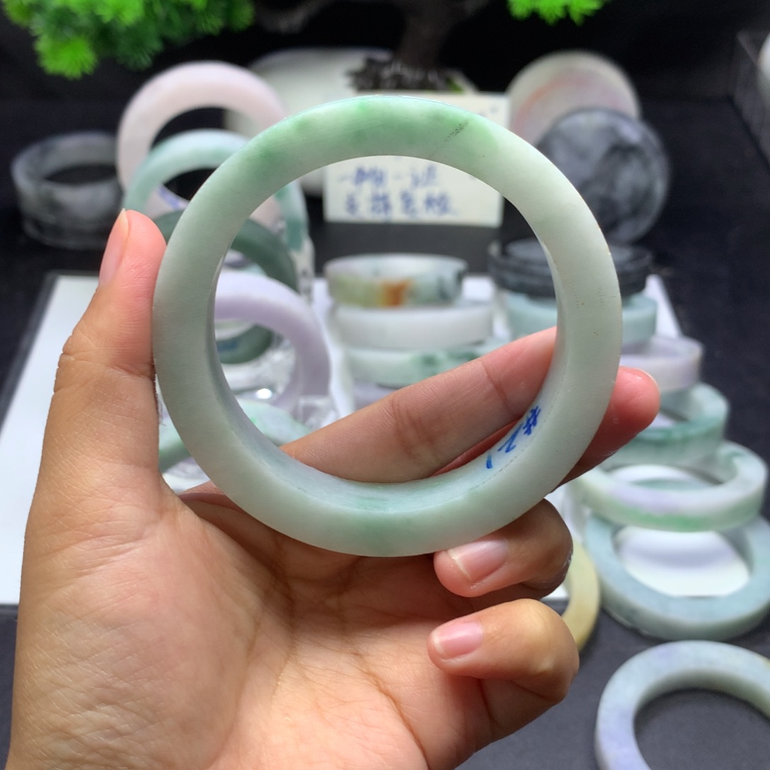 【闪购商品】定制翡翠手镯未镶嵌