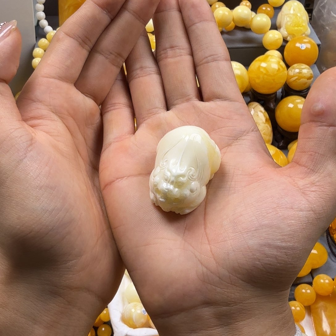 蜜蜡珠宝奇石未镶嵌貔貅