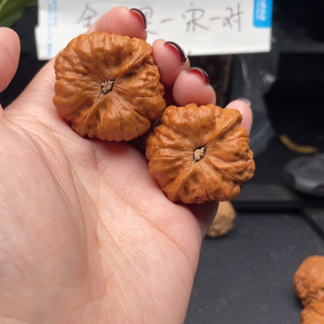 文玩核桃把件蛤蟆头