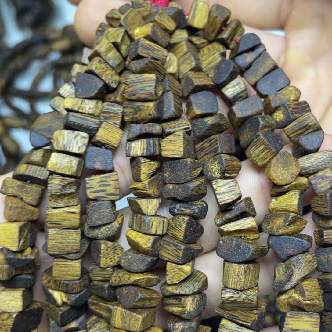 沉香沉香碎屑+车挂