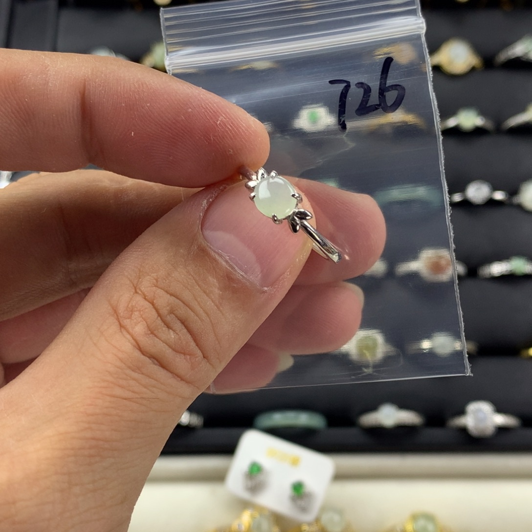 翡翠未镶嵌戒指726