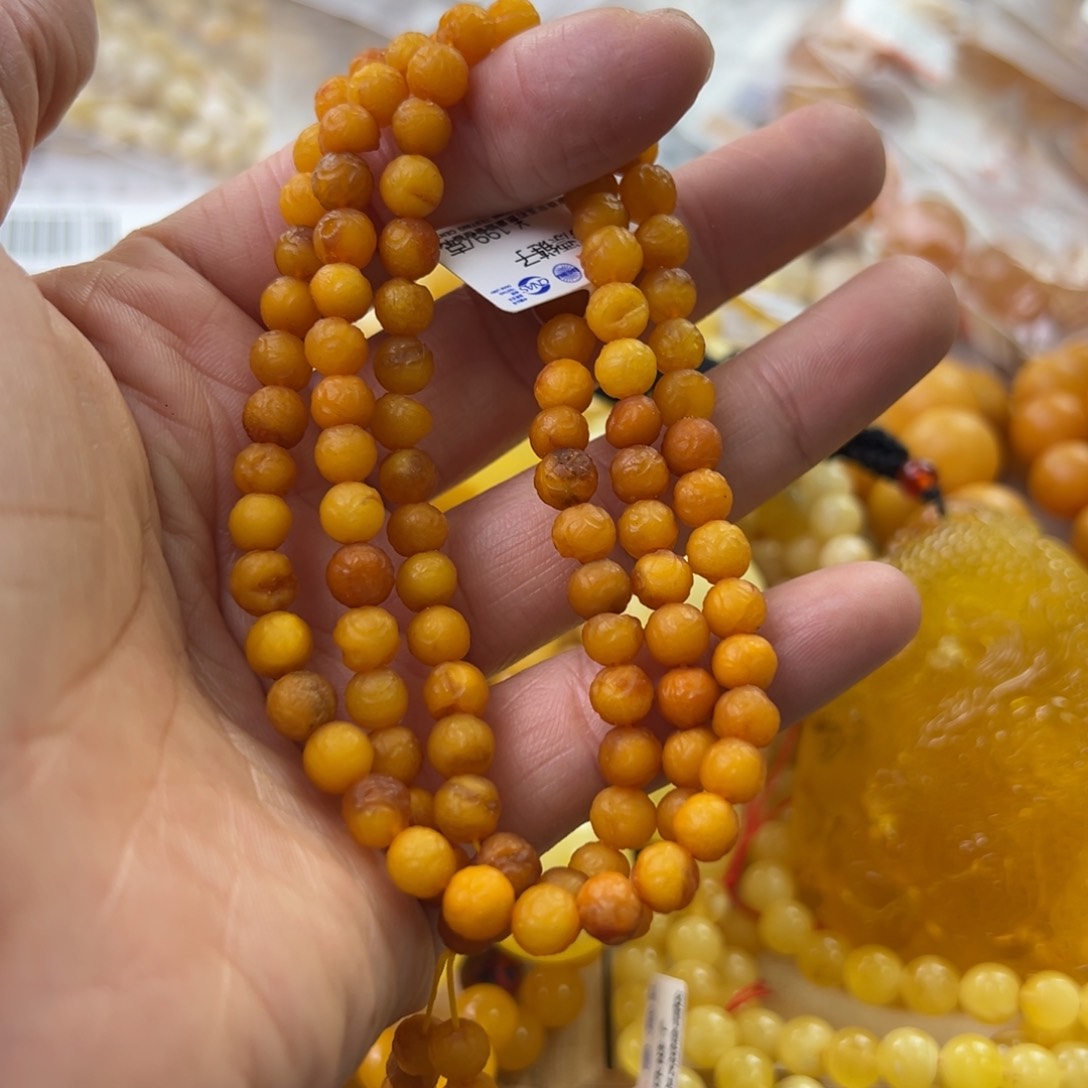 琥珀珠宝奇石未镶嵌