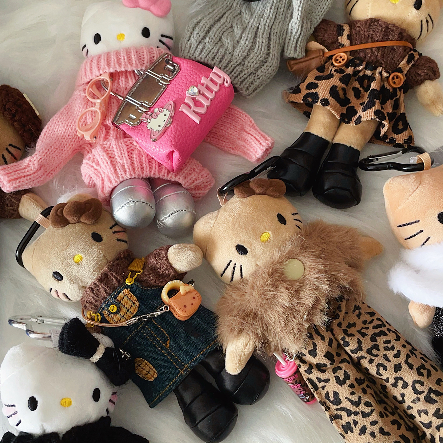 黑皮长腿hellokitty包挂件可爱甜酷辣妹手作kt猫潮玩公仔玩偶包挂