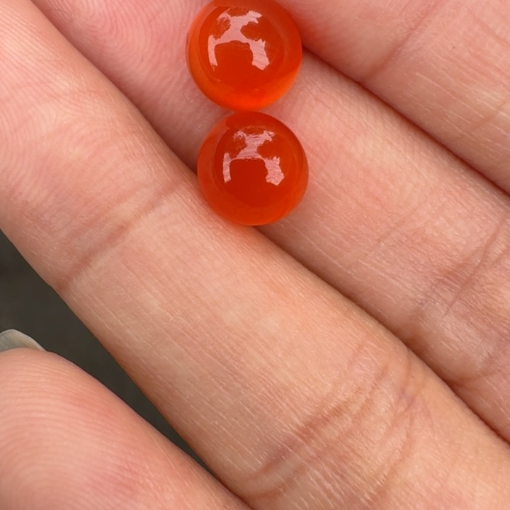 用***8南红玛瑙未镶嵌颈饰