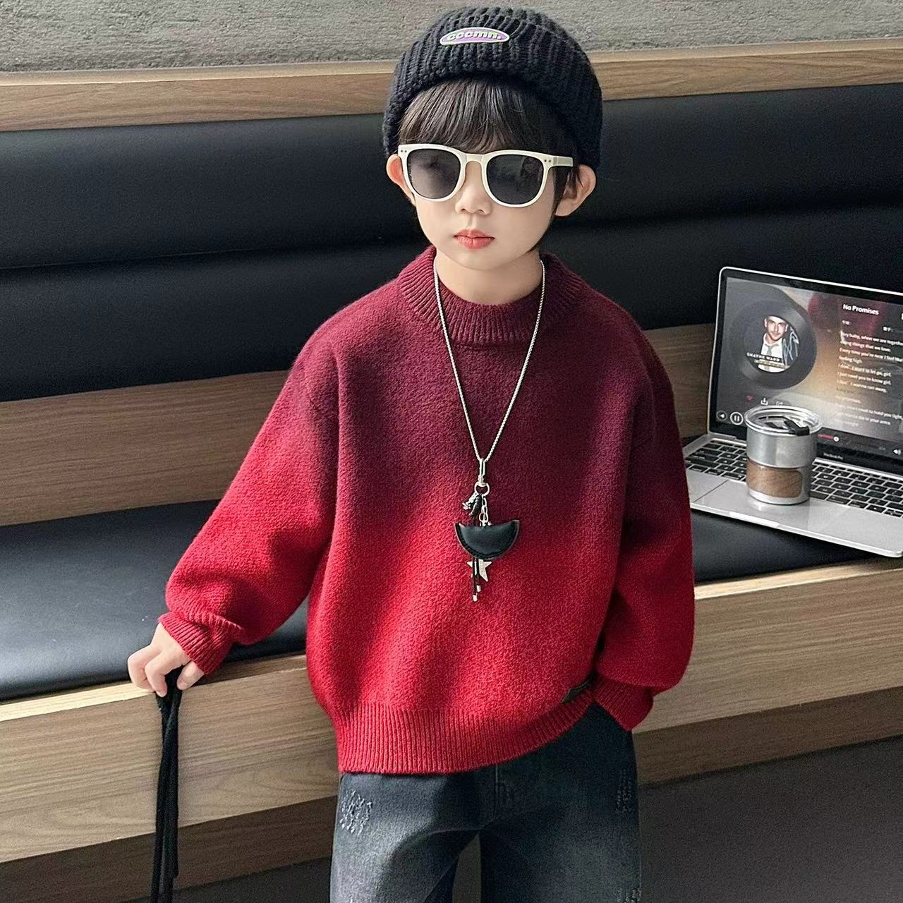 新年款秋冬加厚针织衫超好看渐变男童毛衣加厚男上衣