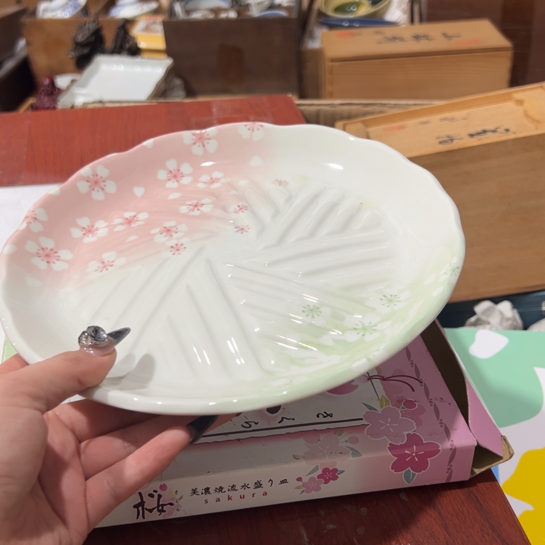 好看的瓷器小杯杯