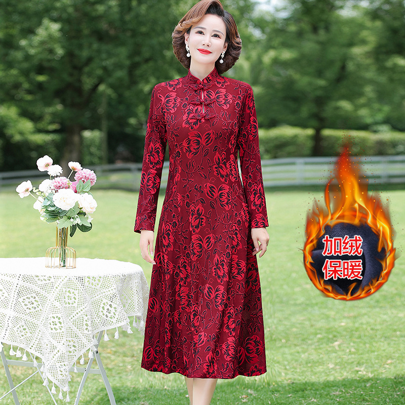 高端喜婆婆加绒加厚旗袍改良连衣裙女装中老年妈妈秋冬季新款洋气