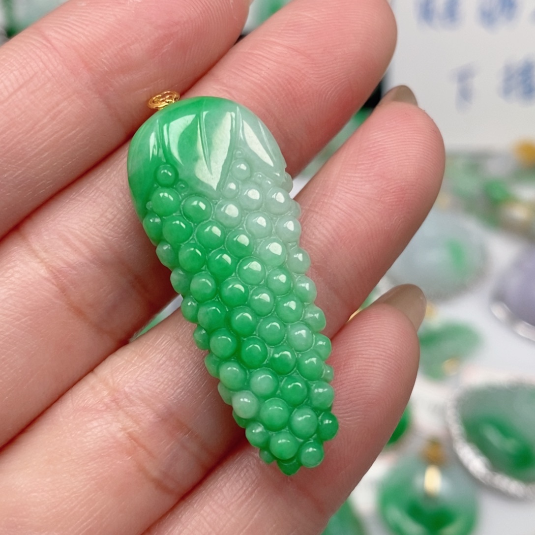 翡翠未镶嵌吊坠(不含链)