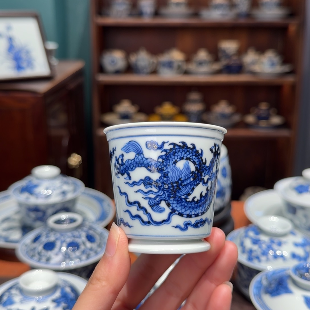 青花雯华堂手绘杯杯