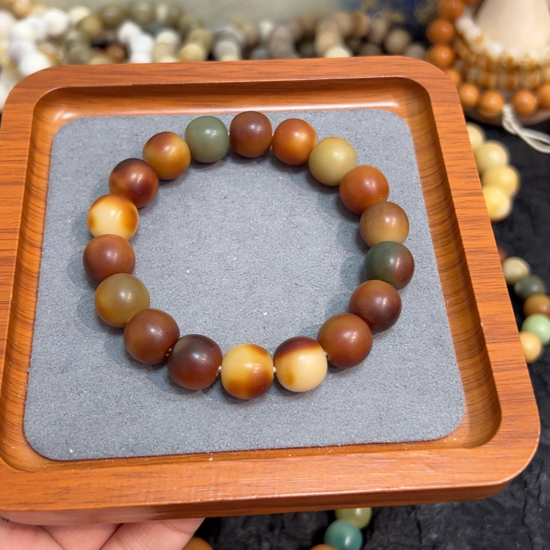 馨***带菩提根/象牙果吊坠828五色经幡