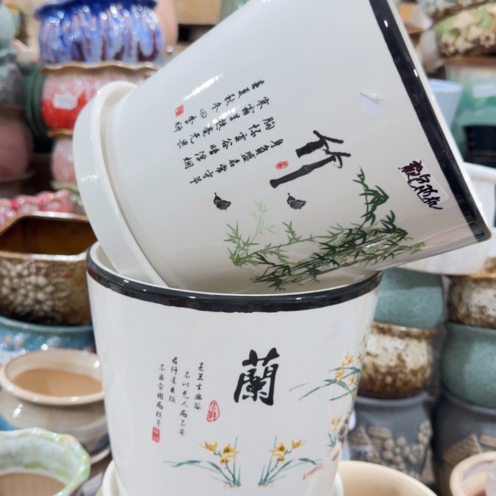 凑9块包邮，有孔，陶瓷花盆