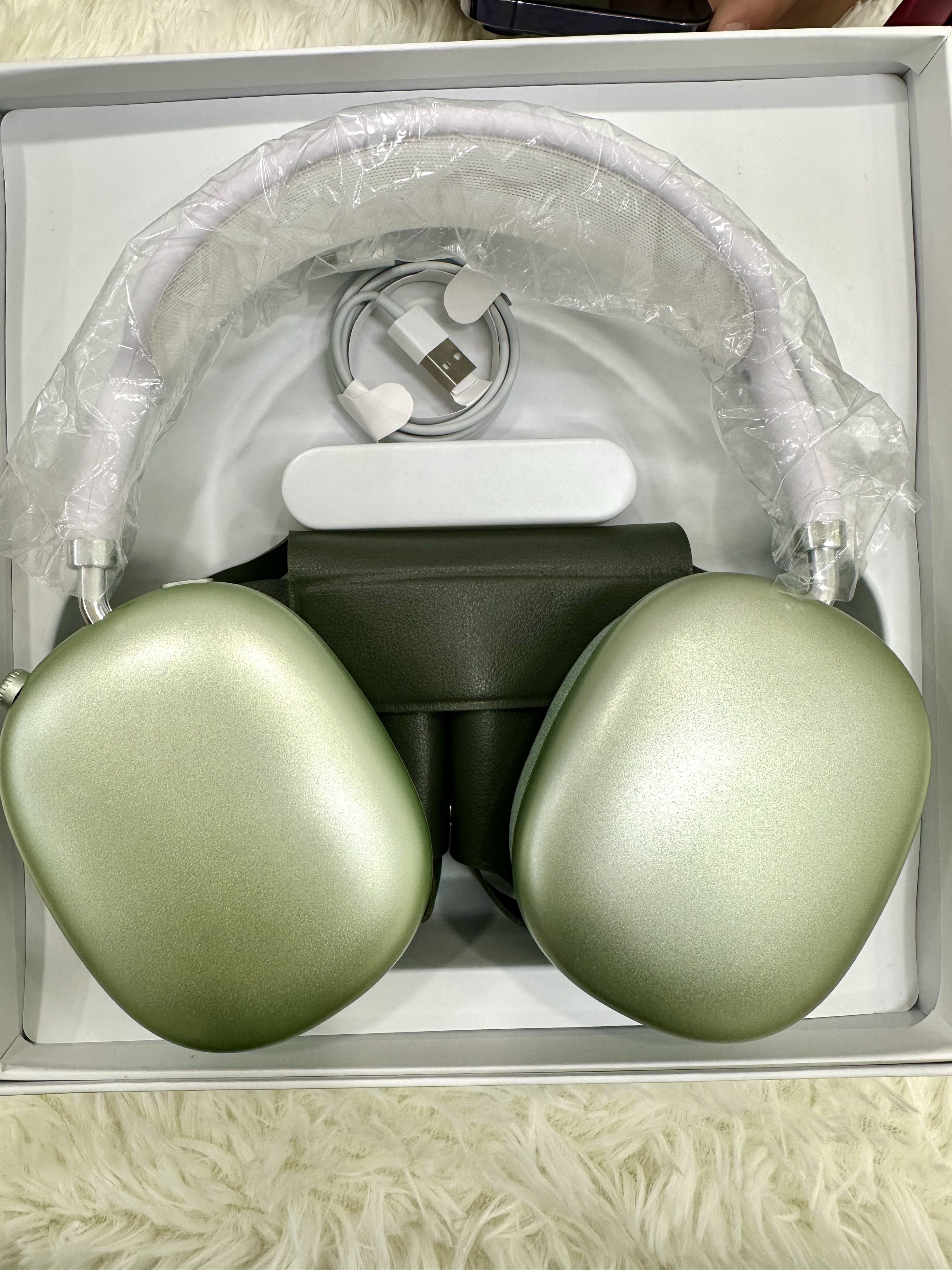 高颜值头戴式磁吸蓝牙耳机无线无线便携懒人