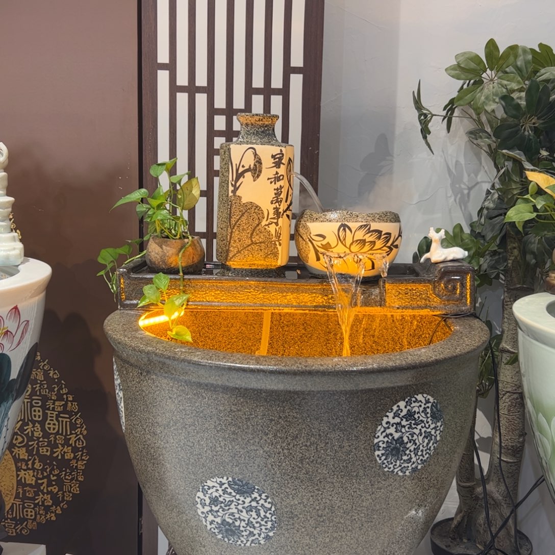 景德镇陶瓷流水摆件