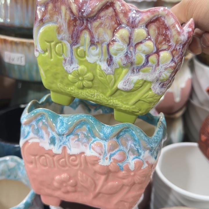 凑9块包邮，有孔，陶瓷花盆