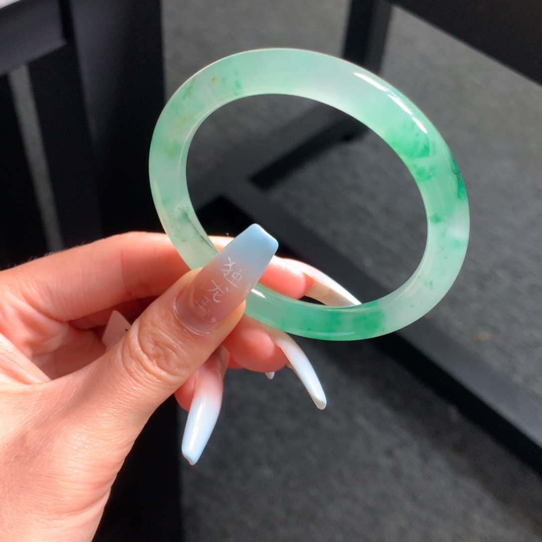 石英质玉手镯未镶嵌悦*好