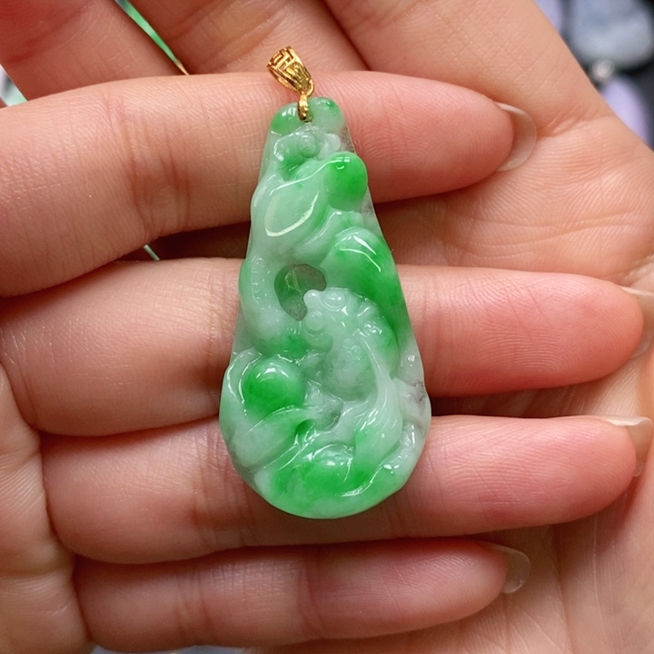 翡翠颈饰未镶嵌吊坠