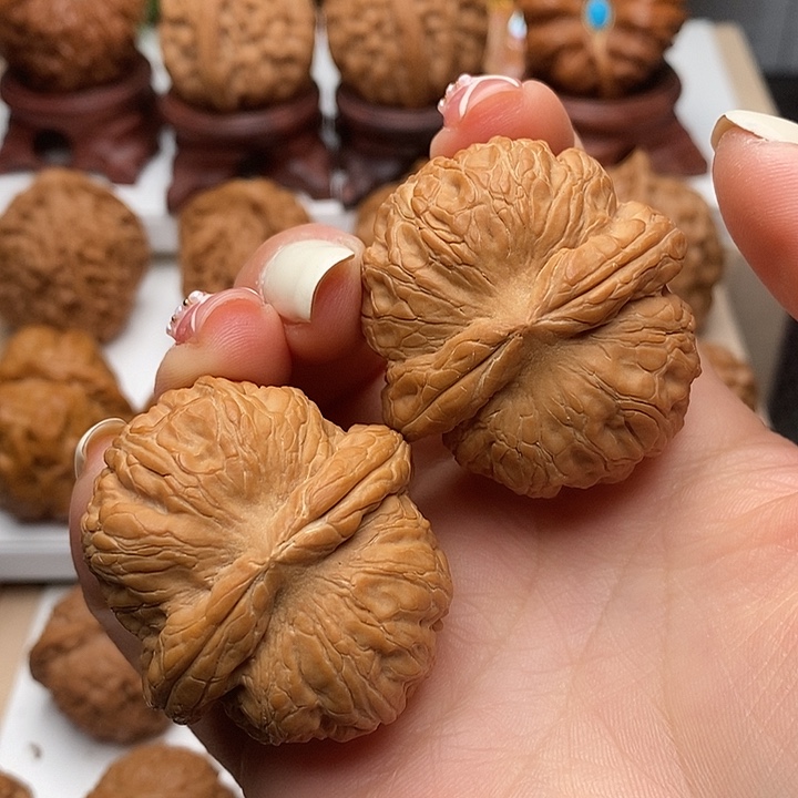 文玩核桃把件丨**丨元宝