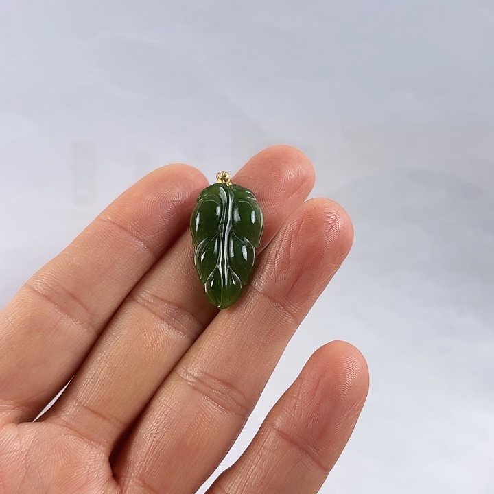 吊坠(不含链)18K金镶嵌和田玉（碧玉）小*椒