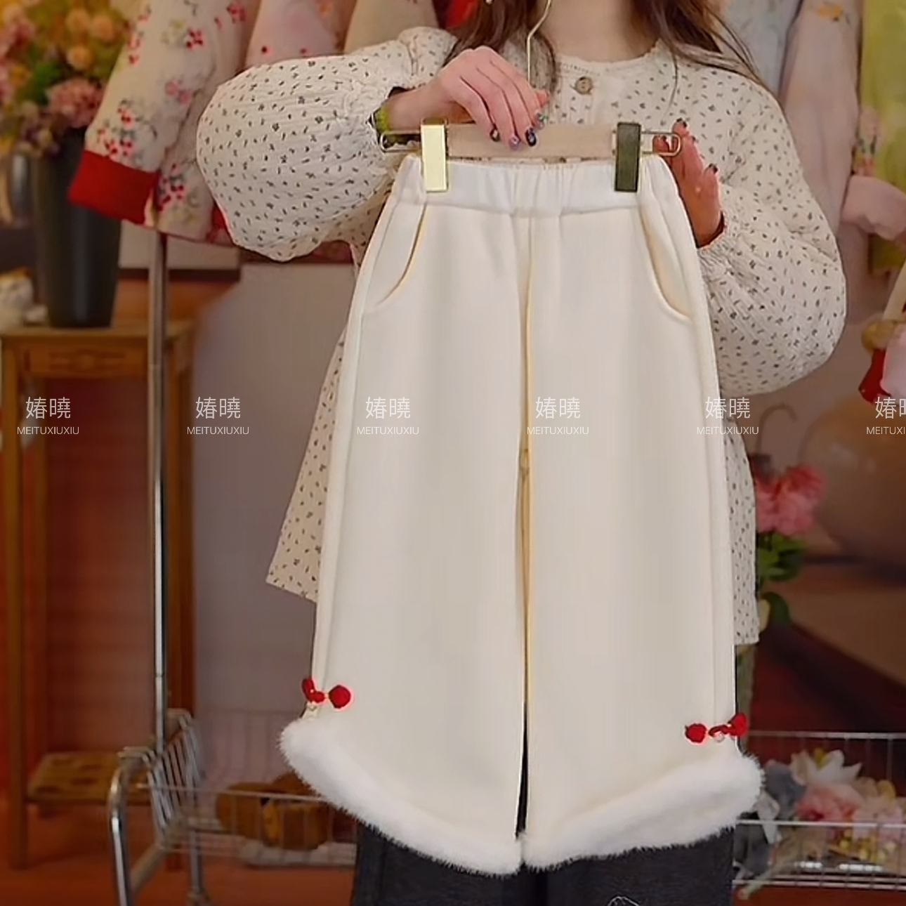 女童加绒裤子秋冬款2025新款儿童洋气一体绒阔腿裤中大童宽松长裤