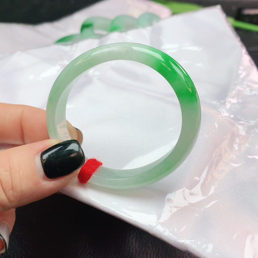 翡翠手镯未镶嵌贵妃882275