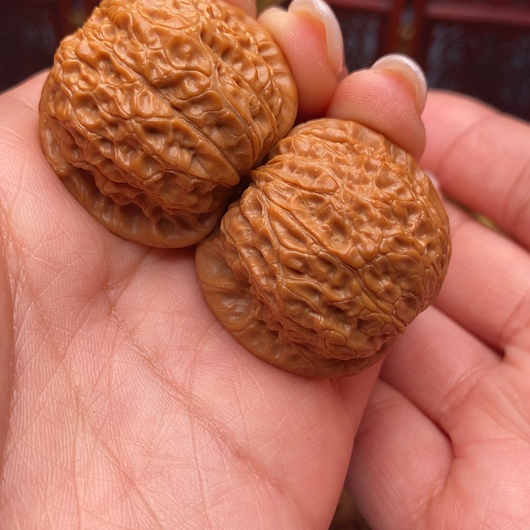 文玩核桃把件血麒麟35.5