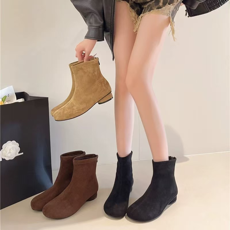 冬厚底时装靴女新款复古显瘦套筒马丁靴短靴76B3063