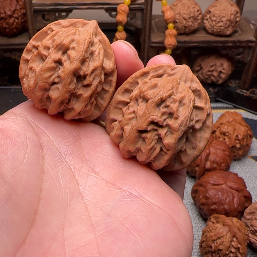 文玩核桃把件36/36/36梨木台