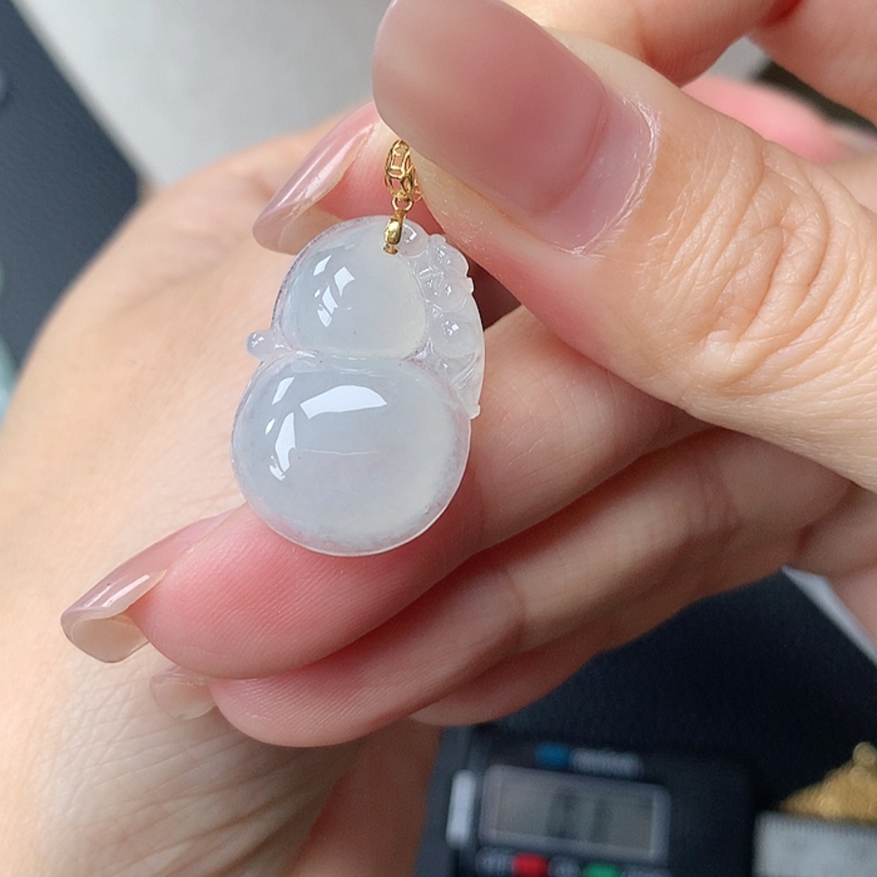 【闪购商品】翡翠吊坠(赠链)18K金镶嵌