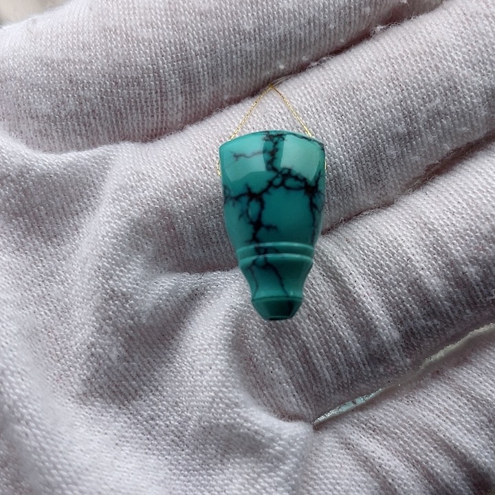 绿松石配饰未镶嵌