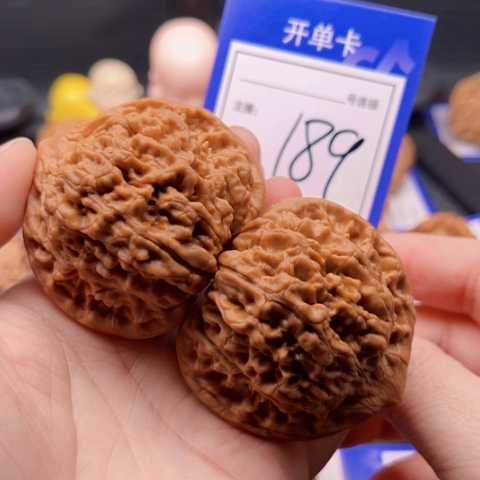 文玩核桃把件51官帽 189