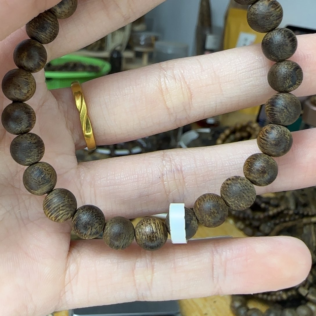 沉香沉香碎屑座*文莱0.7单圈4.4克