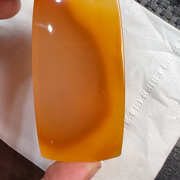 石英质玉（黄龙玉）颈饰未镶嵌