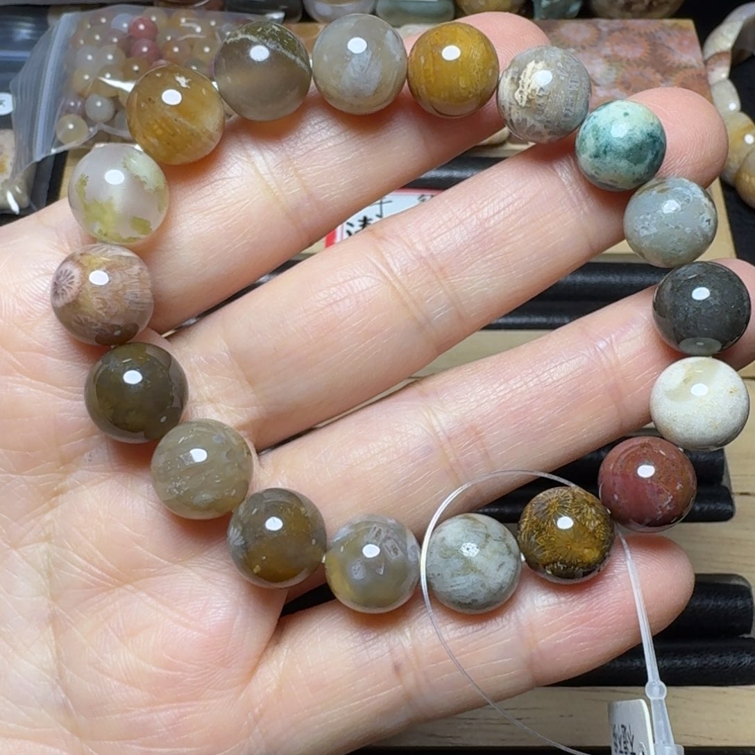 硅化玉10.5左右手串，多宝未镶嵌