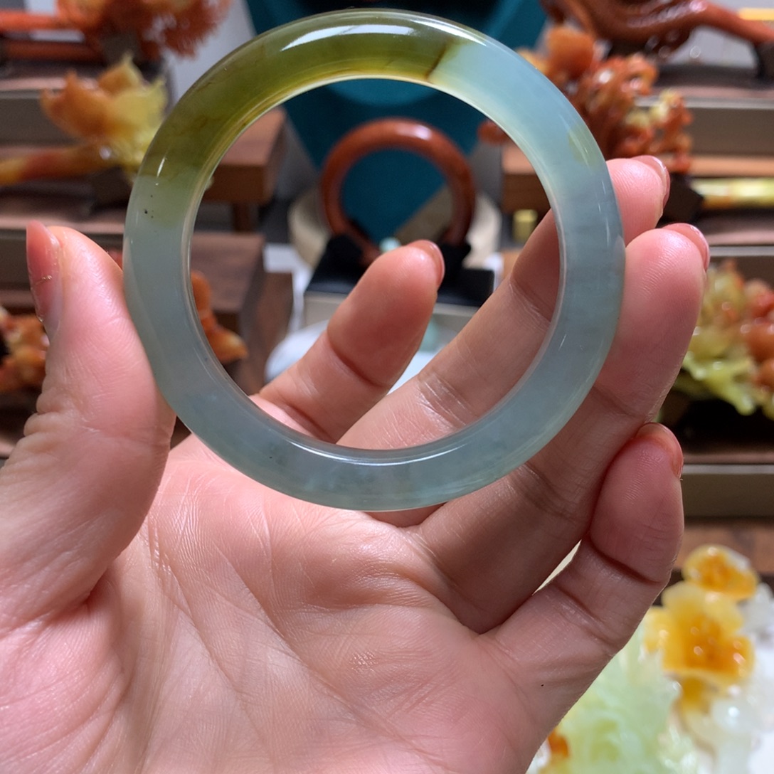 卿***姐蛇纹石玉合金发饰