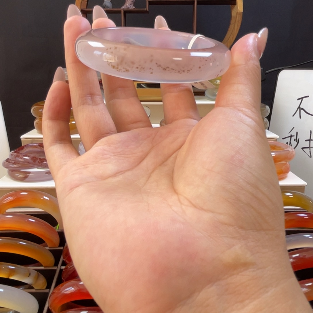 玛瑙/玉髓手镯未镶嵌