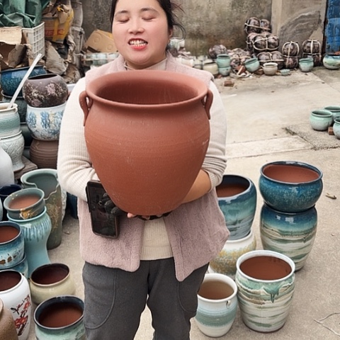 口28高30瑕疵盆子。