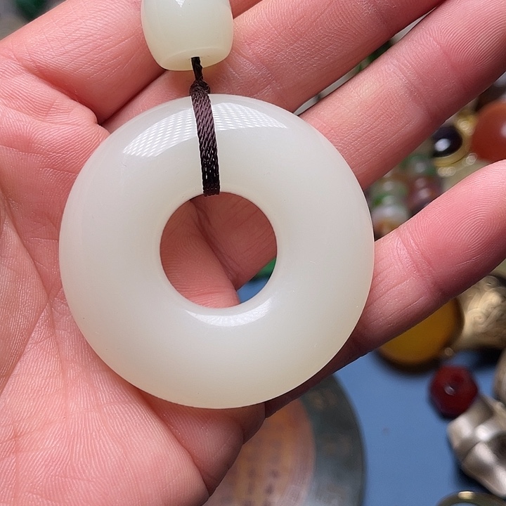 白玉菩提吊坠精品好物包邮到家