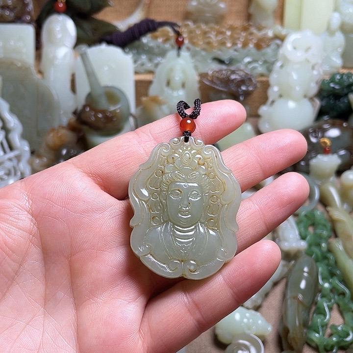 和田玉颈饰未镶嵌