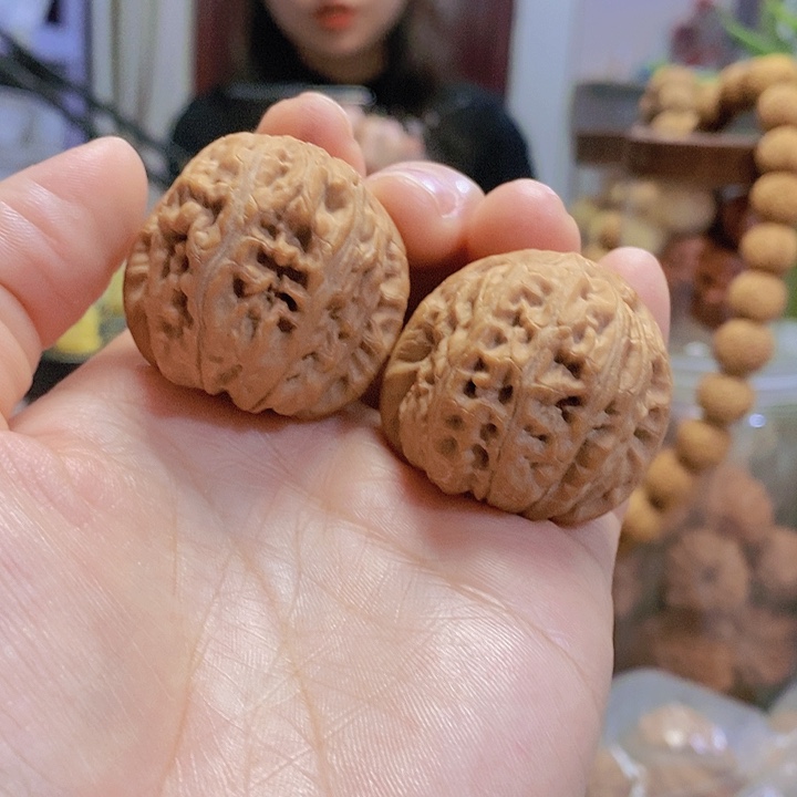 【闪购商品】文玩核桃把件39平谷元宝油