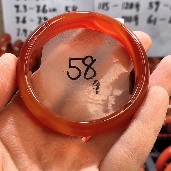 玛瑙/玉髓手镯未镶嵌