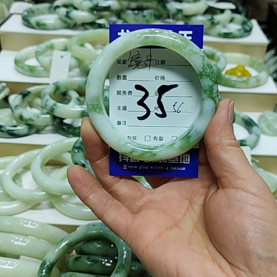 镜***月透闪石-蛇纹石玉未镶嵌手镯