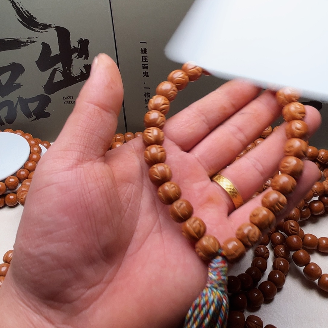 吊坠桃核桃核光柱