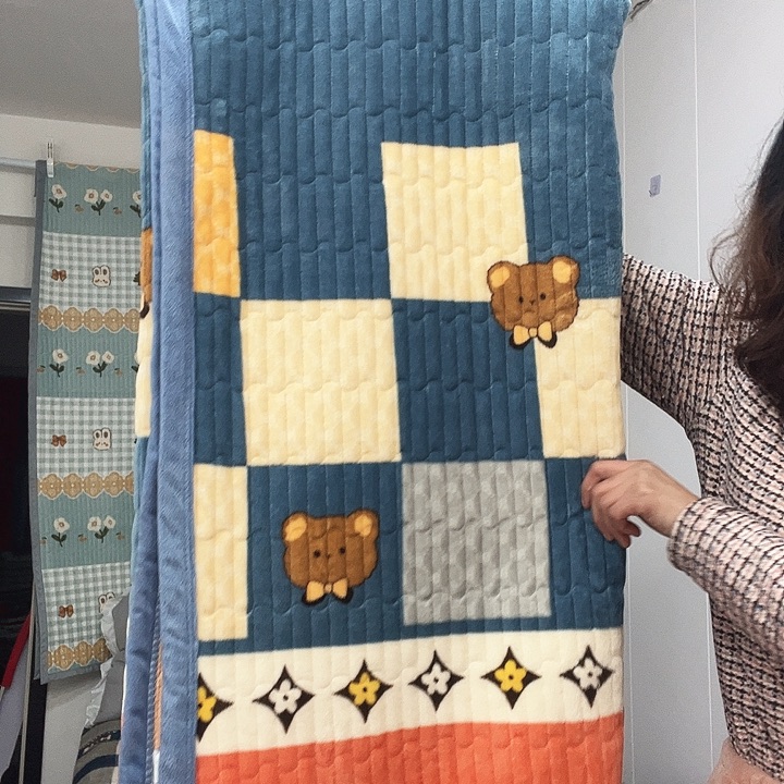 牛奶绒幸运格1.2米