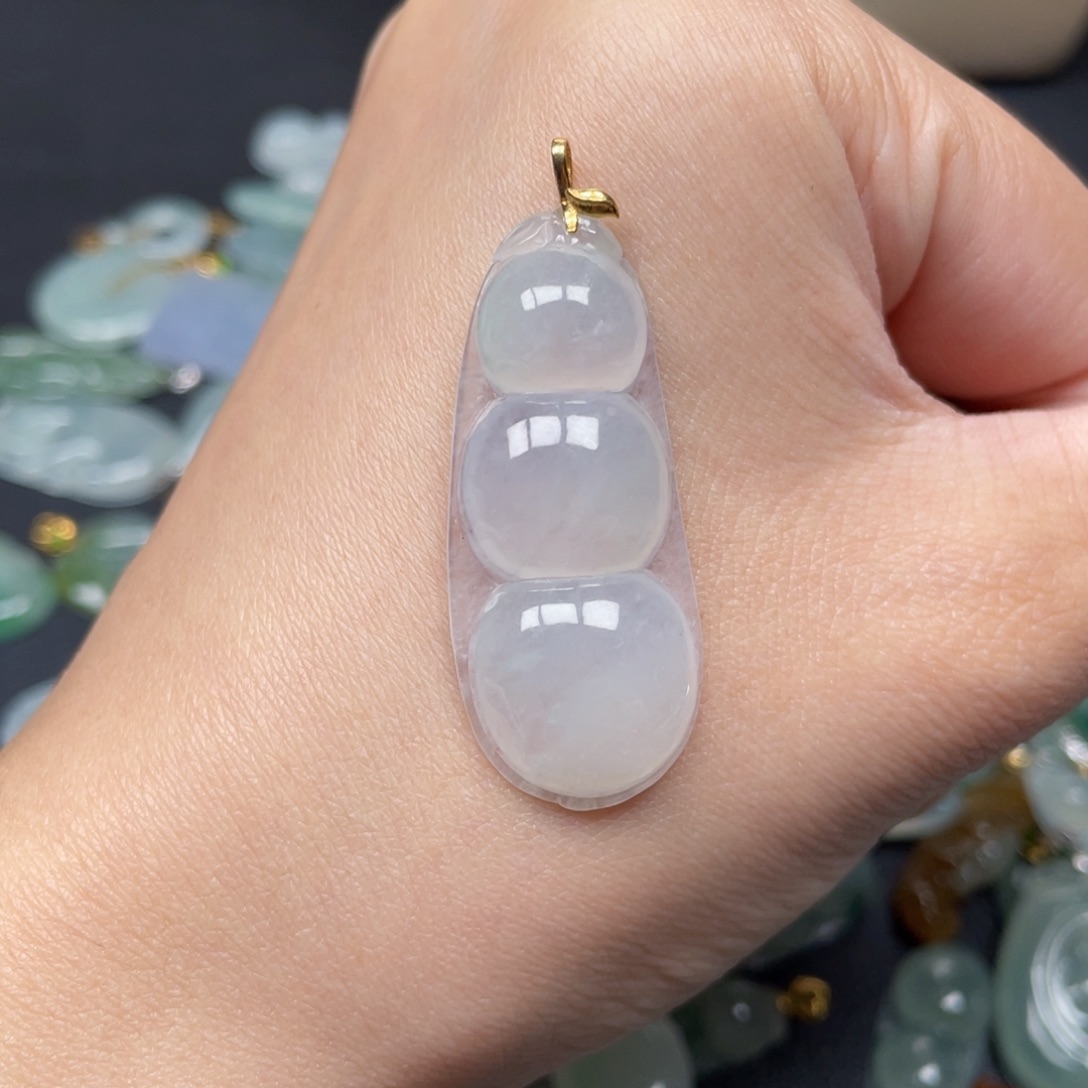 翡翠颈饰18K金镶嵌翡翠